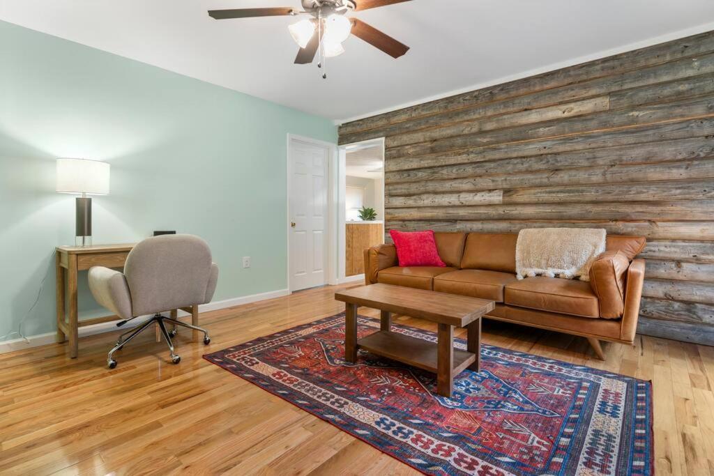 Mountain Views, Hot Tub, Firepit, Dog Friendly, Ev Connector Villa Stanley Exterior photo