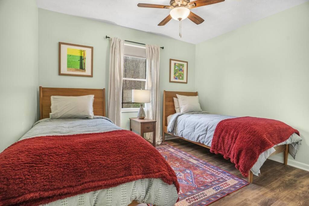 Mountain Views, Hot Tub, Firepit, Dog Friendly, Ev Connector Villa Stanley Exterior photo